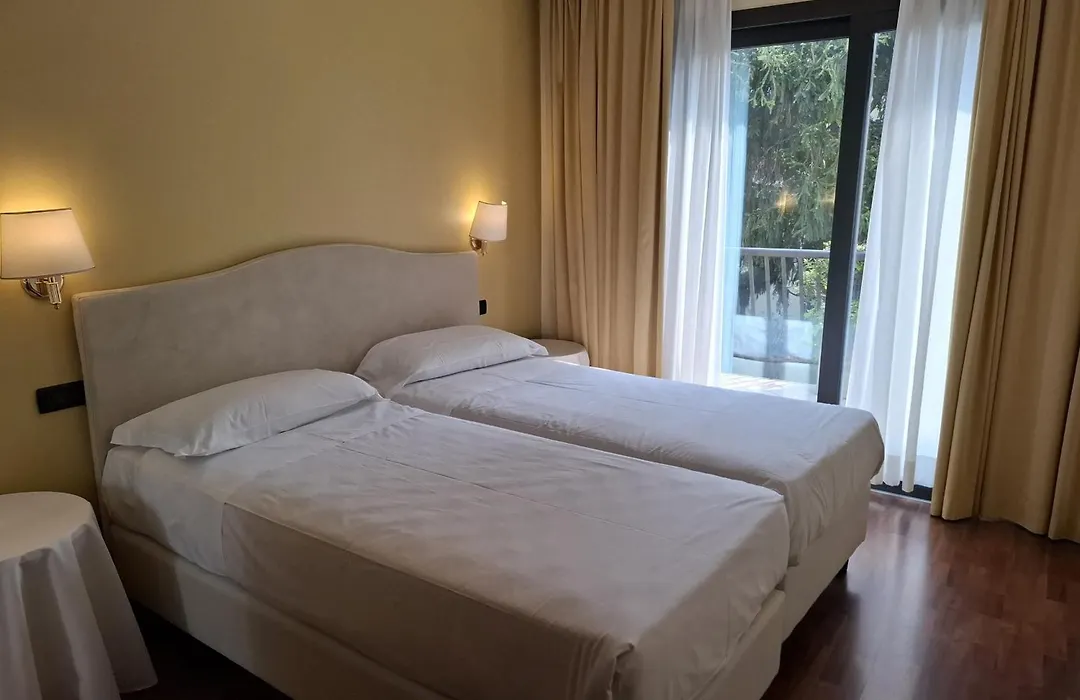 Admiral Hotel Villa Erme-1
